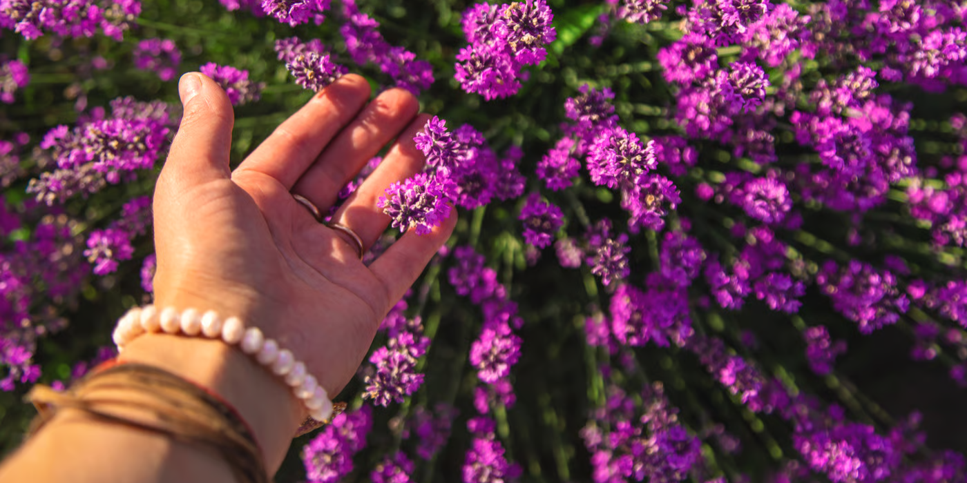 How to Choose a Stone Bracelet