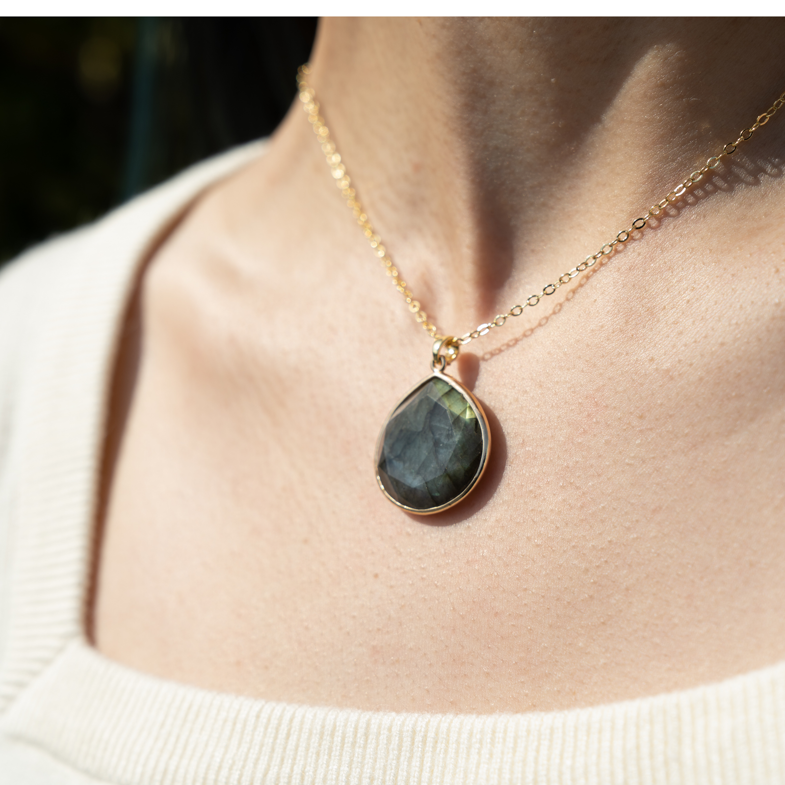 Do Gemstone Necklaces Have Any Benefits?