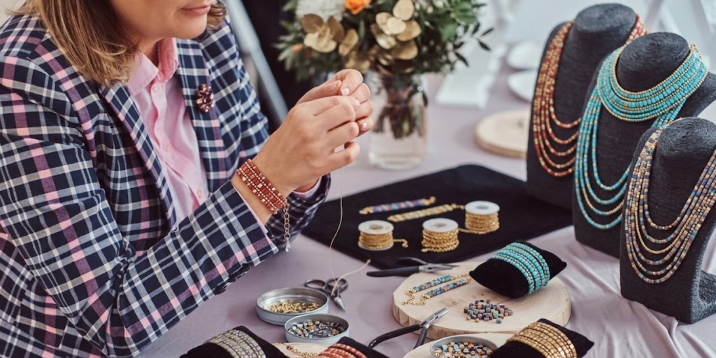 How to Choose a Tila Bead Bracelet for Your Wrist